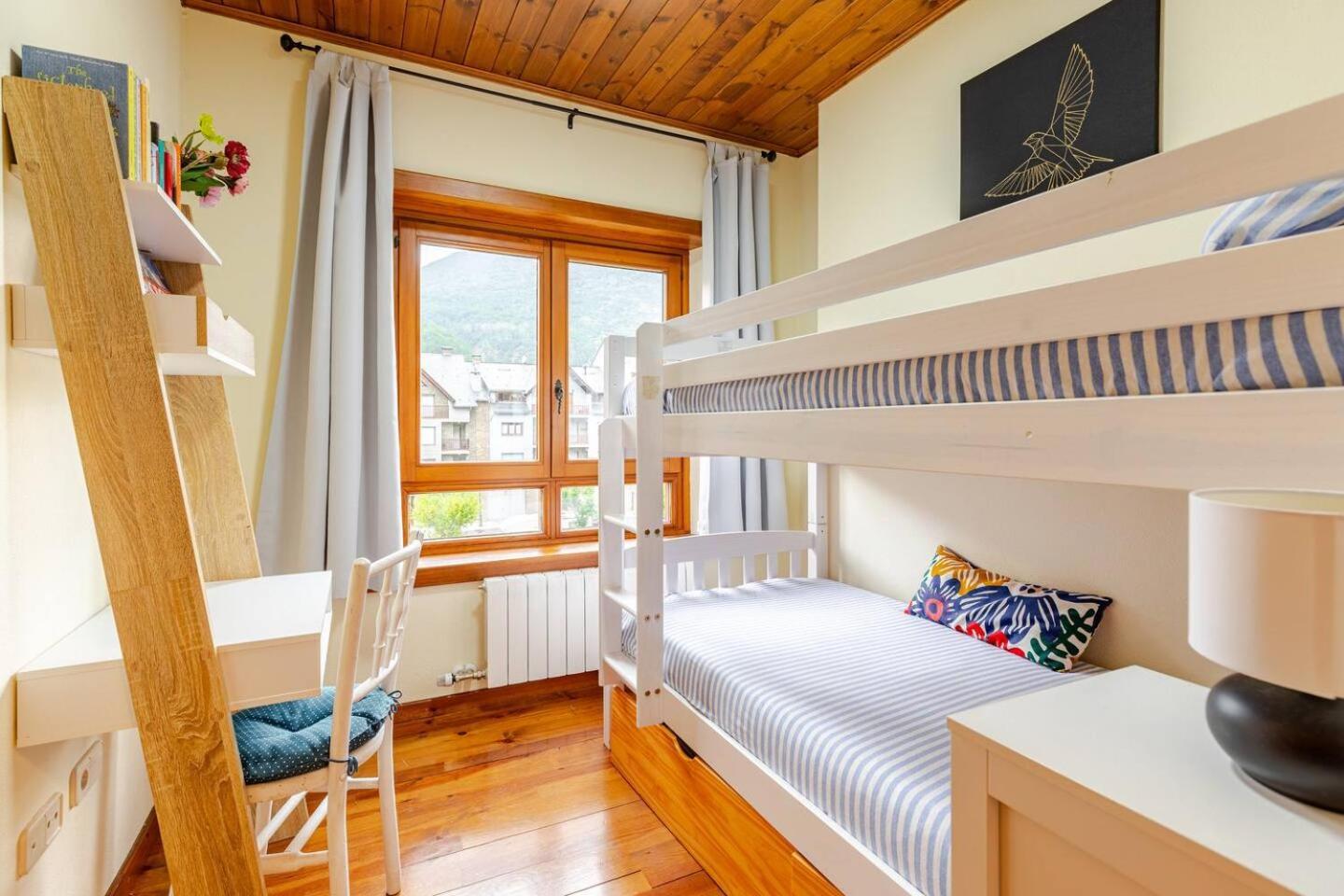 Family Attic Esterri Esterri d'Àneu Exteriér fotografie